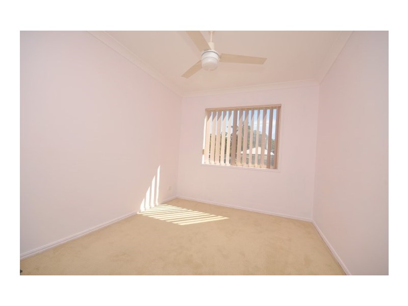 4 Aberdeen Way, Narangba QLD 4504