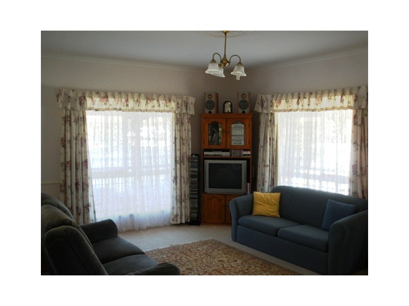 10 Highlands Drive, Narangba QLD 4504