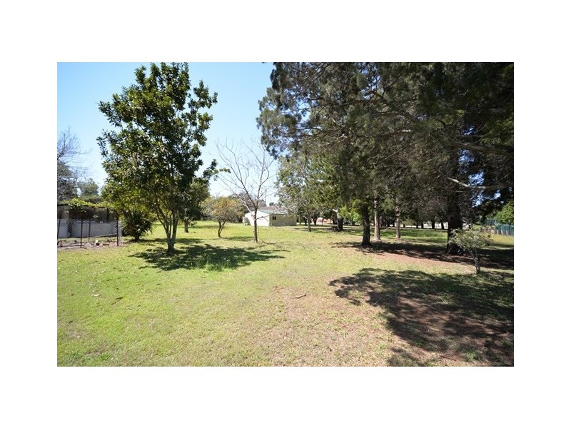 85 School Road, Kallangur QLD 4503