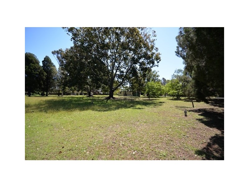 85 School Road, Kallangur QLD 4503