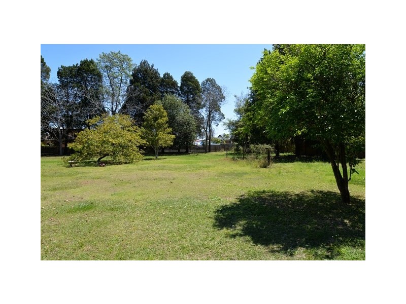 85 School Road, Kallangur QLD 4503