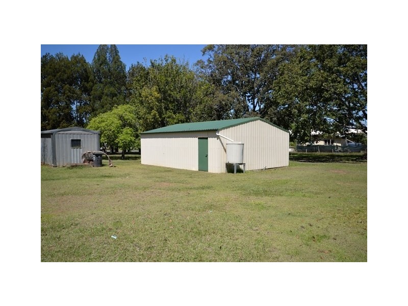 85 School Road, Kallangur QLD 4503