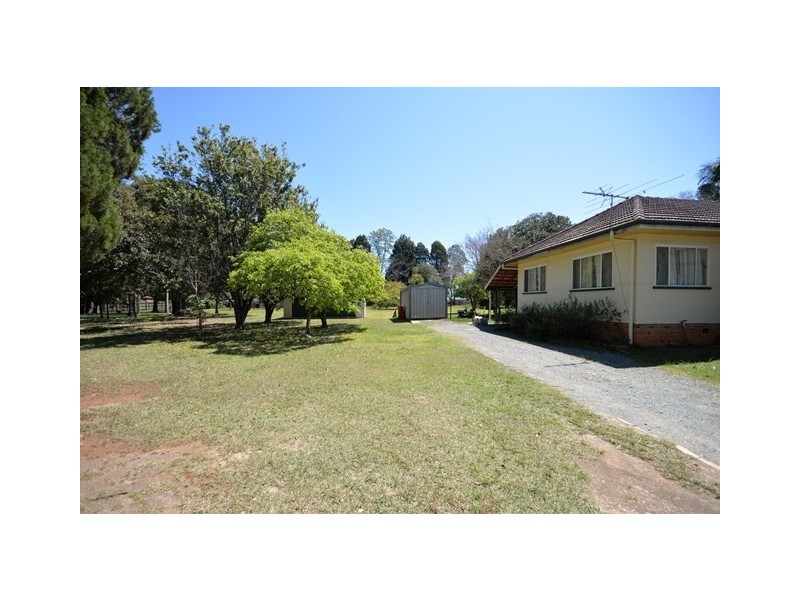 85 School Road, Kallangur QLD 4503