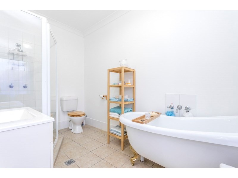 21-23 Albert Circuit, Upper Caboolture QLD 4510