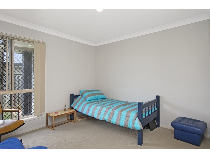 22 Lilly Crescent, Kallangur QLD 4503