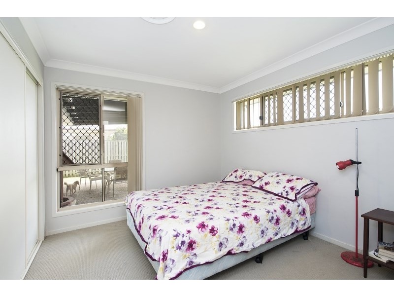 22 Lilly Crescent, Kallangur QLD 4503