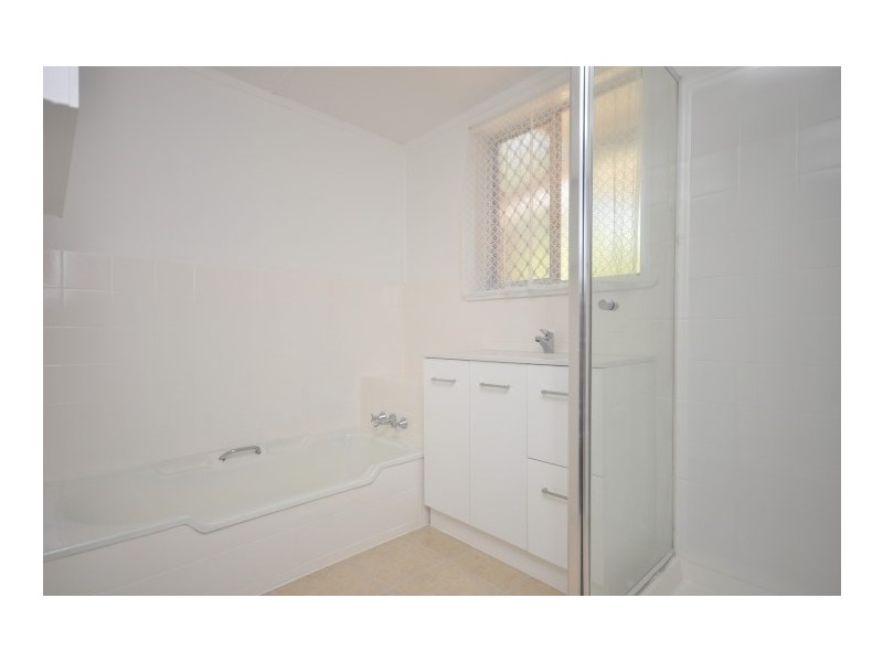 302 Oakey Flat Road, Morayfield QLD 4506