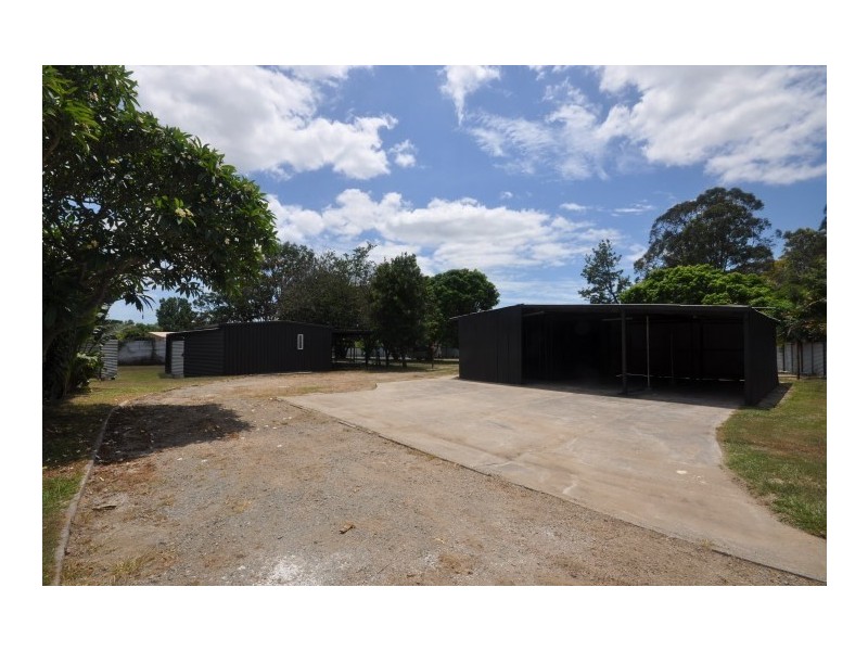 302 Oakey Flat Road, Morayfield QLD 4506