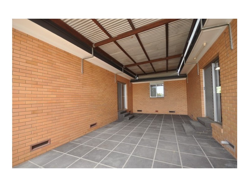 302 Oakey Flat Road, Morayfield QLD 4506