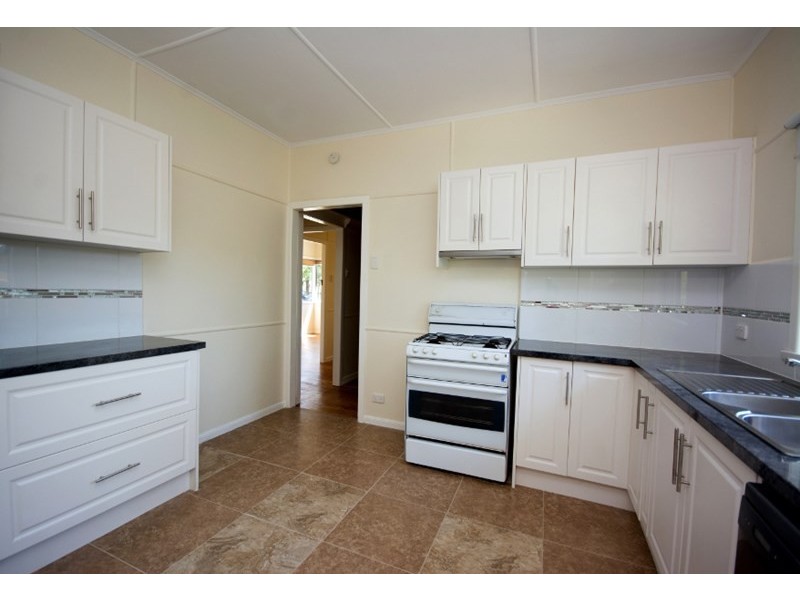 25 North Road, Brighton QLD 4017