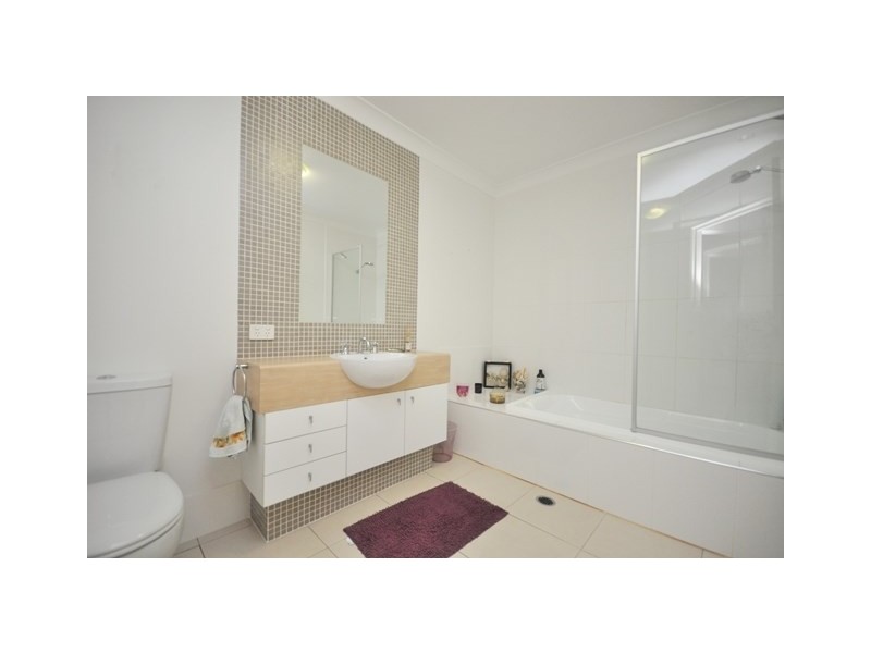 2/9 Pitt Road, Burpengary QLD 4505