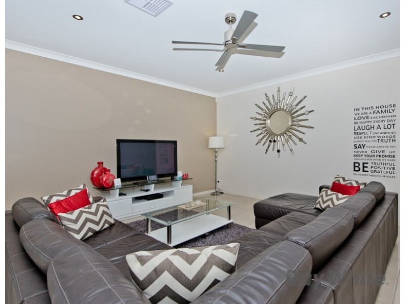 12 Paluma Place, Narangba QLD 4504