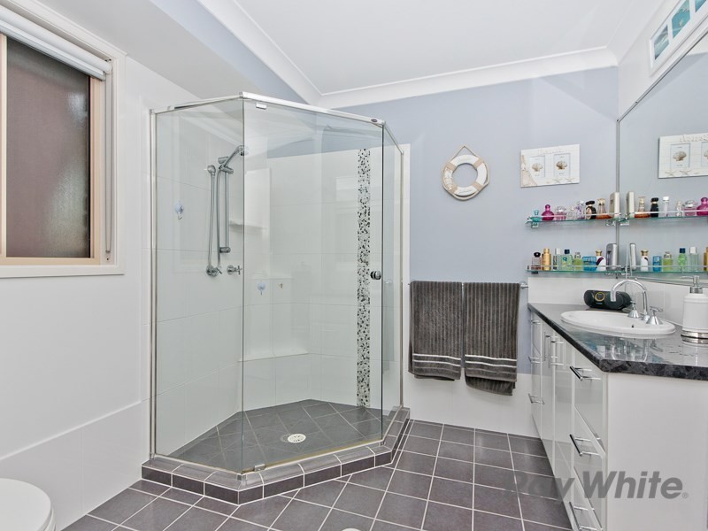 20 Tranquility Drive, Rothwell QLD 4022