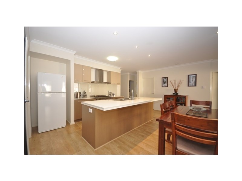 5 Smudgee Cls, Narangba QLD 4504