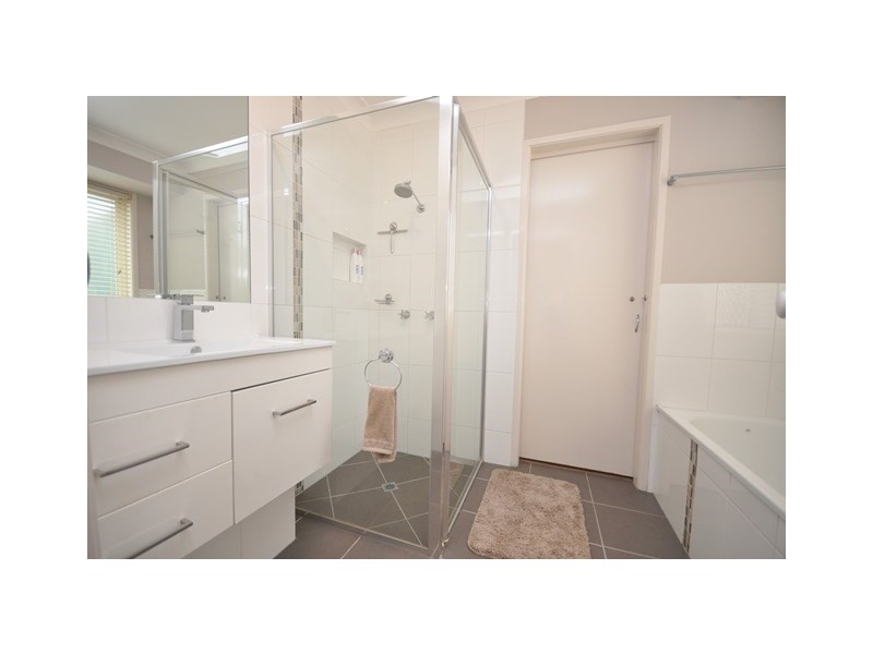 7 Hakea Court, Narangba QLD 4504