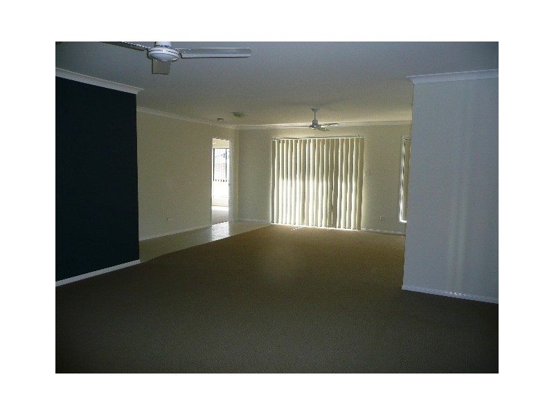 5 Valleyview Street, Narangba QLD 4504