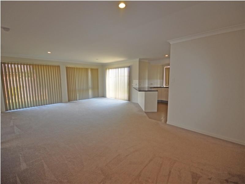 Unit 2/7 Lethem Street, Caboolture QLD 4510