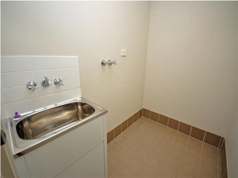 Unit 2/7 Lethem Street, Caboolture QLD 4510