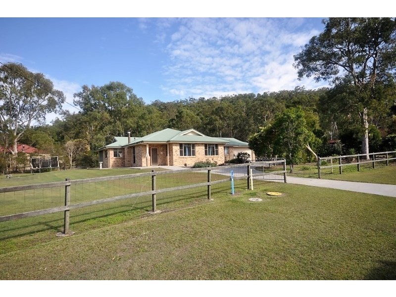 106 Wattlebird Drive, Elimbah QLD 4516