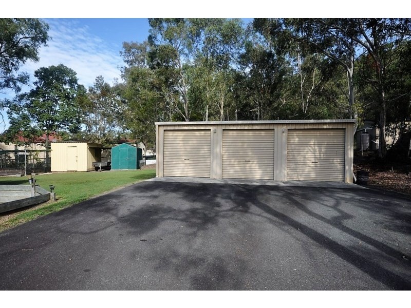 106 Wattlebird Drive, Elimbah QLD 4516