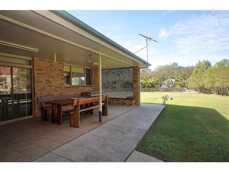 106 Wattlebird Drive, Elimbah QLD 4516