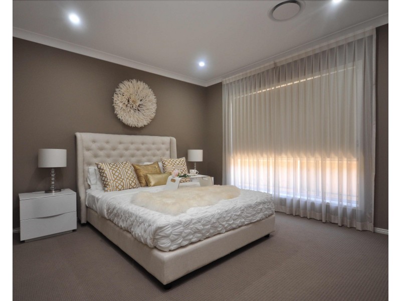 33 Jinibara Crescent, Narangba QLD 4504
