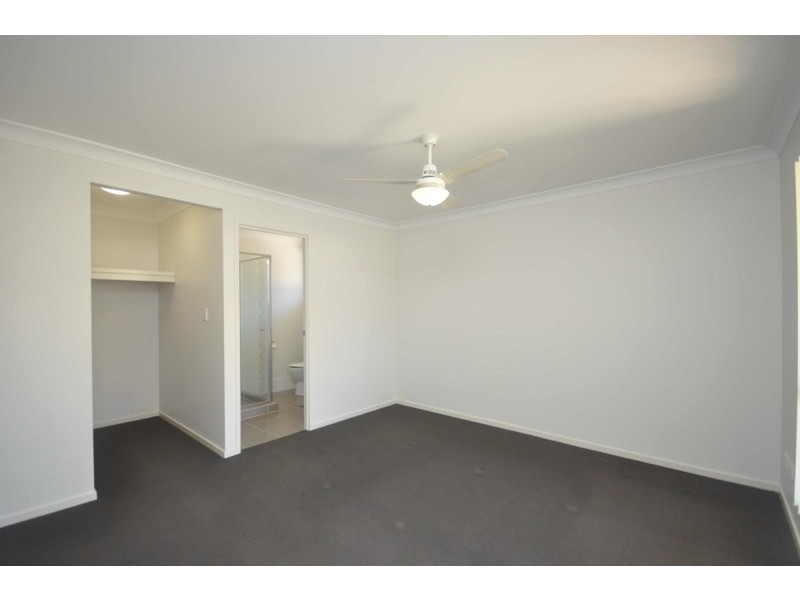 2/22 Lennon Boulevard, Narangba QLD 4504