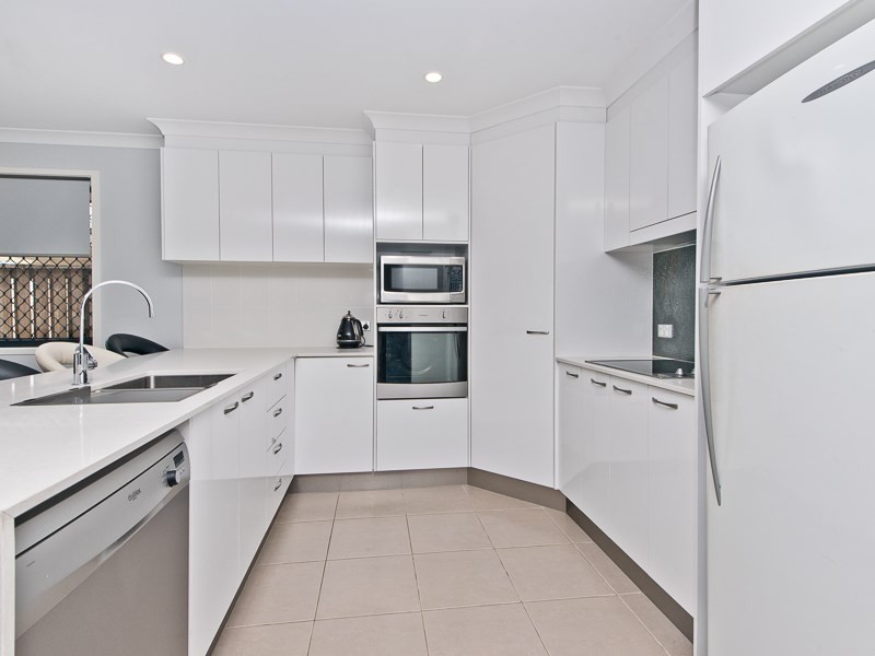 21 Dahlia Crescent, Caboolture QLD 4510