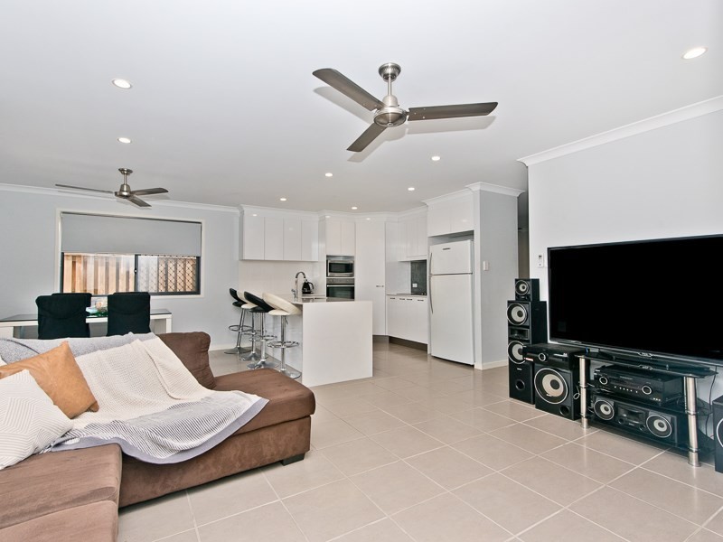 21 Dahlia Crescent, Caboolture QLD 4510