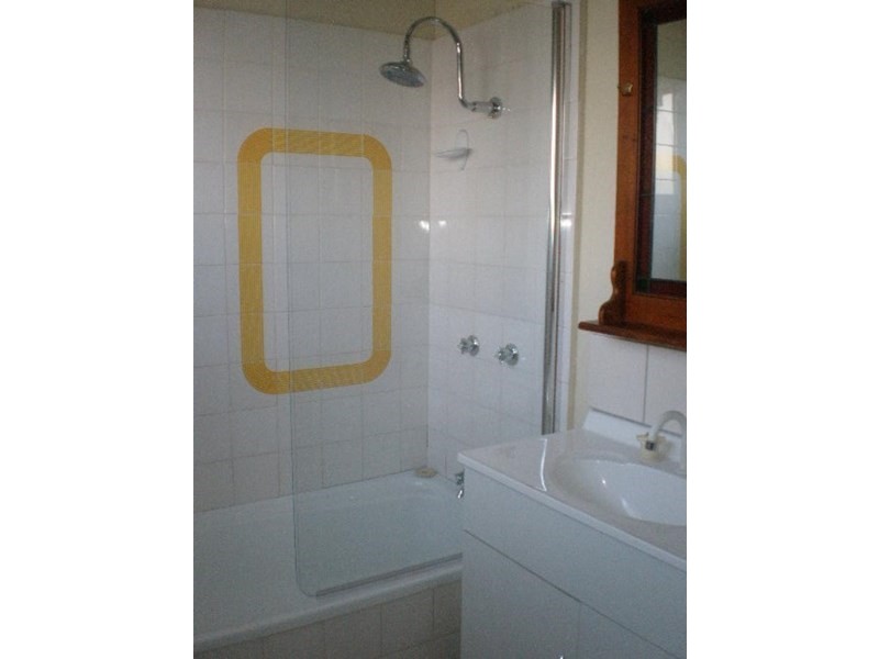 32 Bayside Drive, Beachmere QLD 4510