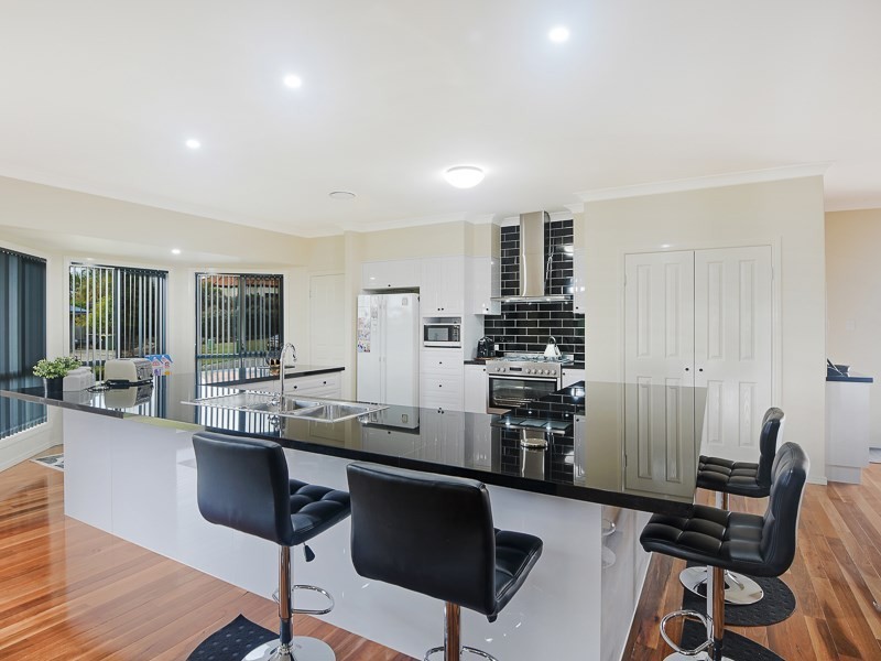 2 Placid Court, Narangba QLD 4504