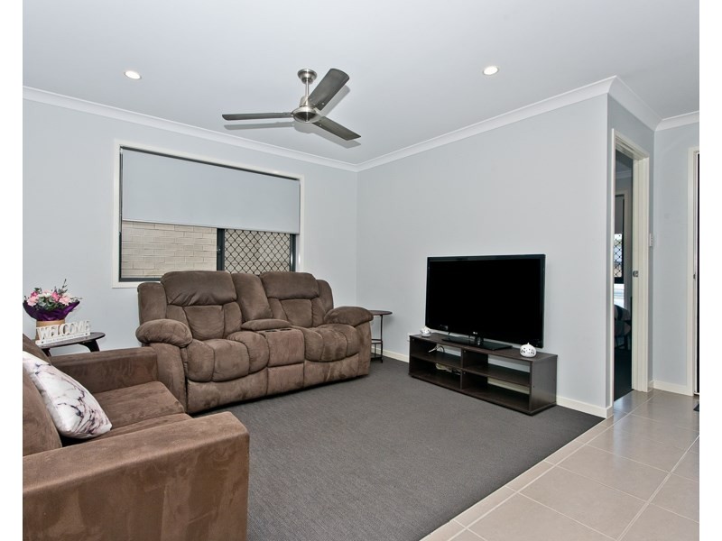 21 Dahlia Crescent, Caboolture QLD 4510