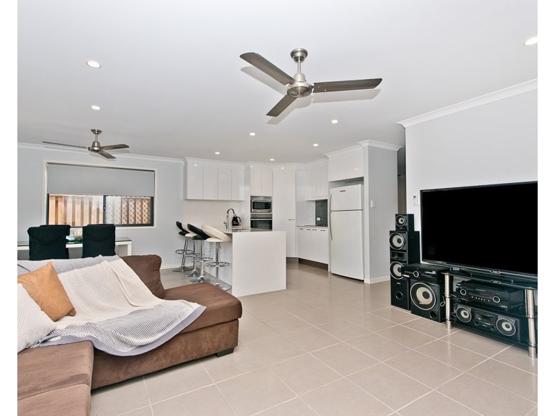 21 Dahlia Crescent, Caboolture QLD 4510