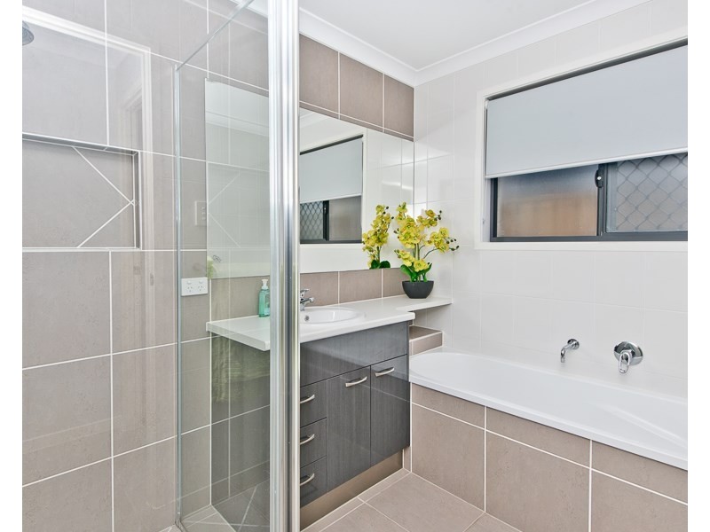 21 Dahlia Crescent, Caboolture QLD 4510