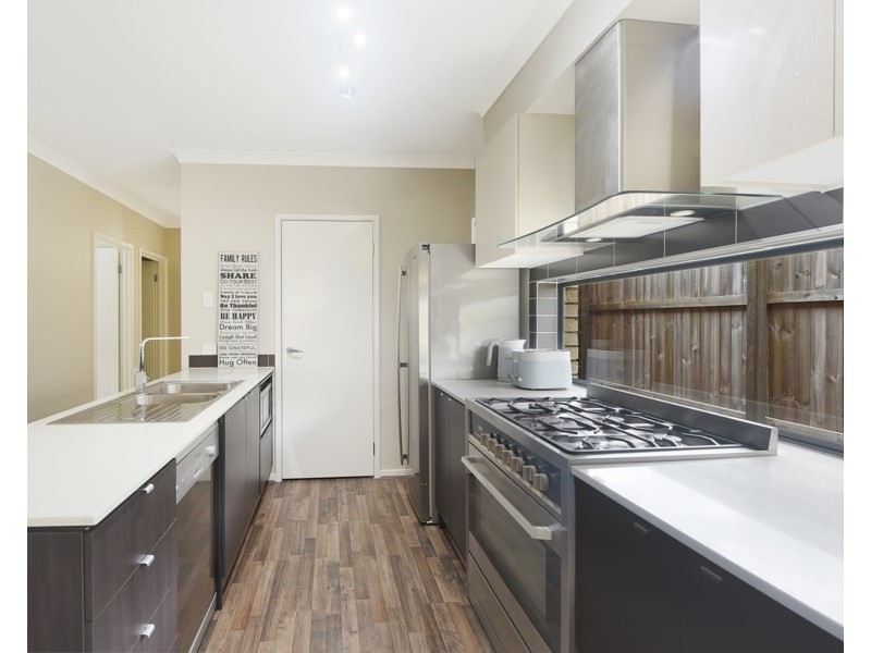 15 Mount View Crescent, Narangba QLD 4504