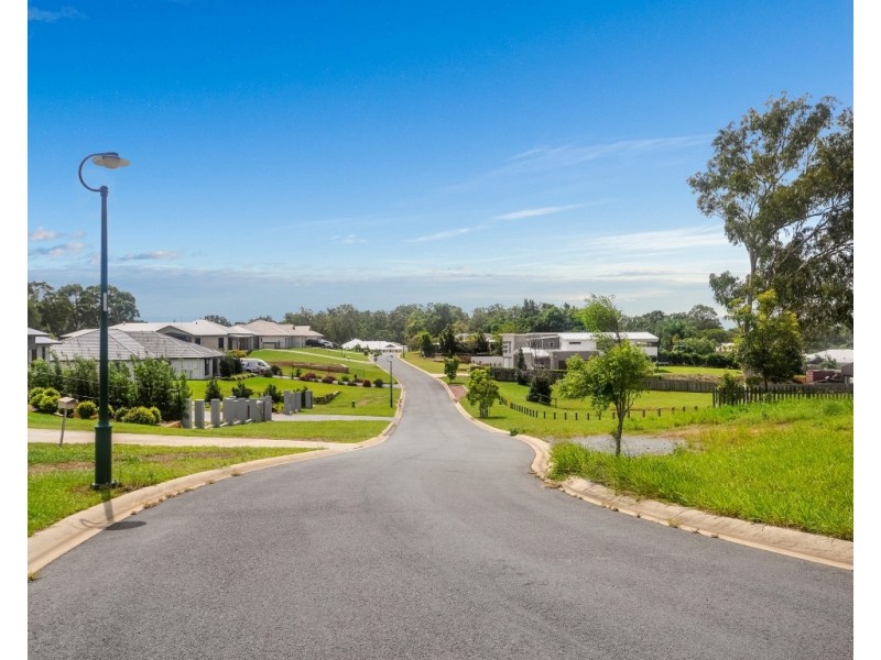 94 Bazeridge Drive, Narangba QLD 4504
