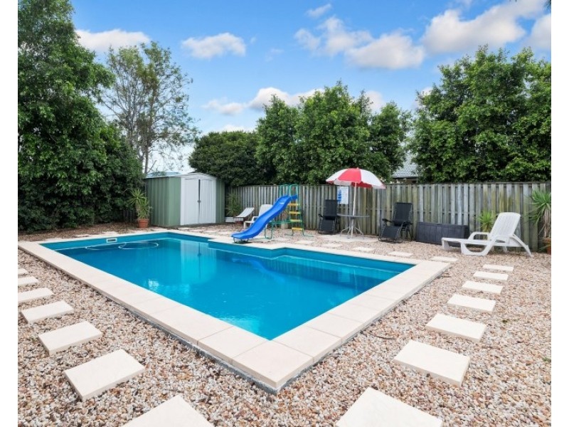 18 Tamborine Place, Narangba QLD 4504