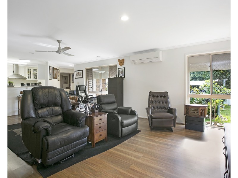9-11 Rojan Court, Elimbah QLD 4516