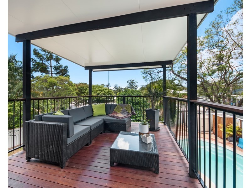 8 Waratah Street, Albany Creek QLD 4035