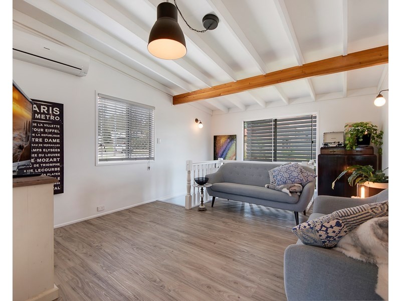 8 Waratah Street, Albany Creek QLD 4035