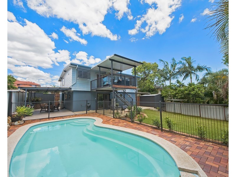 8 Waratah Street, Albany Creek QLD 4035