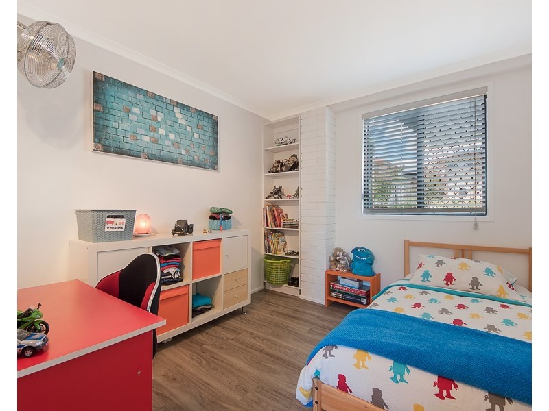 8 Waratah Street, Albany Creek QLD 4035