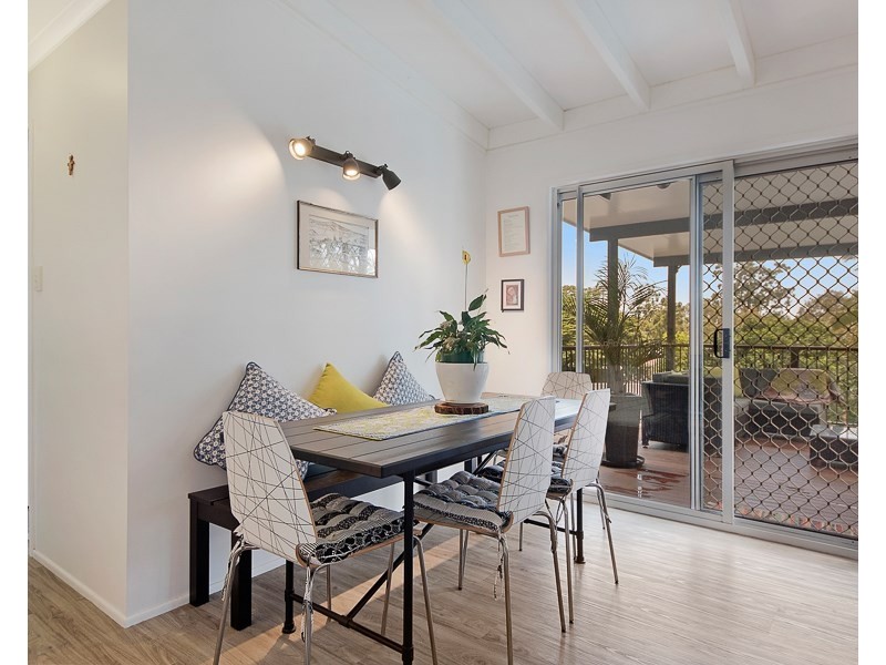 8 Waratah Street, Albany Creek QLD 4035