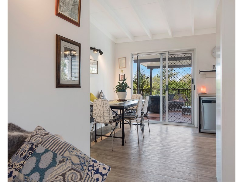 8 Waratah Street, Albany Creek QLD 4035