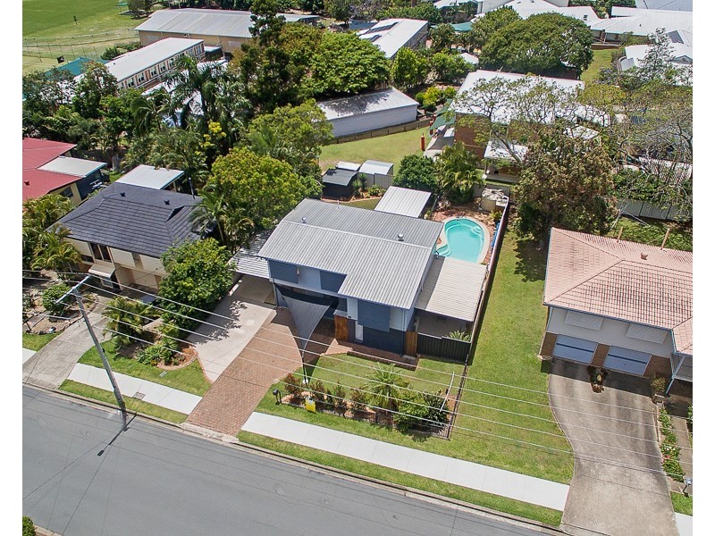 8 Waratah Street, Albany Creek QLD 4035