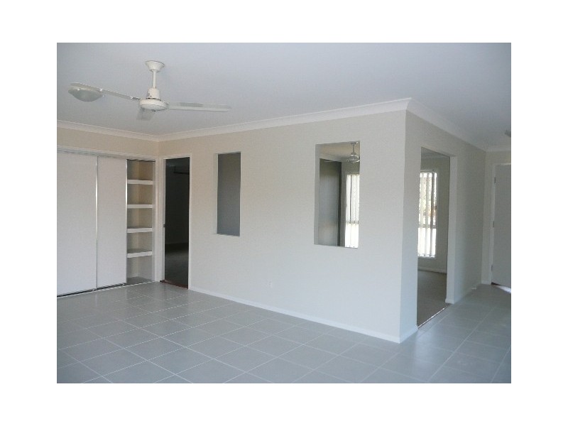 7 Grange Court, Narangba QLD 4504