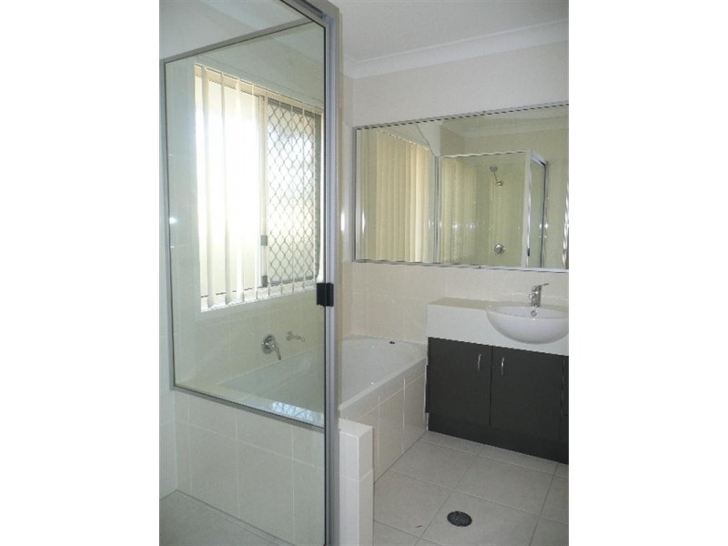 1146 Oakey Flat Road, Narangba QLD 4504