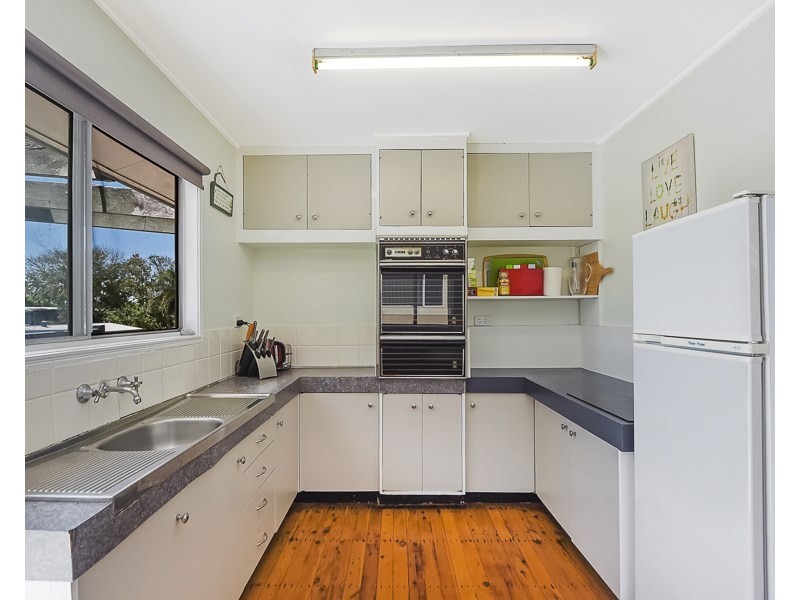 9 Golden Avenue, Kallangur QLD 4503