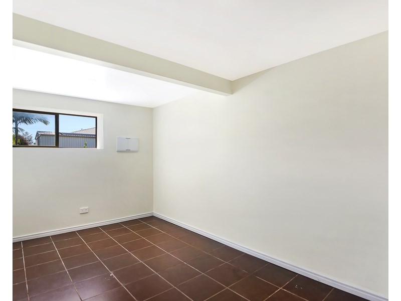 9 Golden Avenue, Kallangur QLD 4503