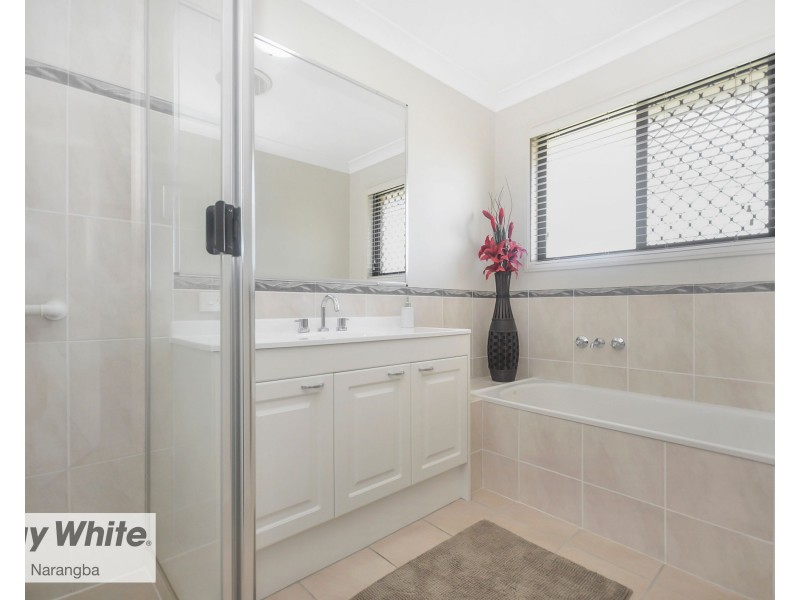 34 Barrine Place, Narangba QLD 4504